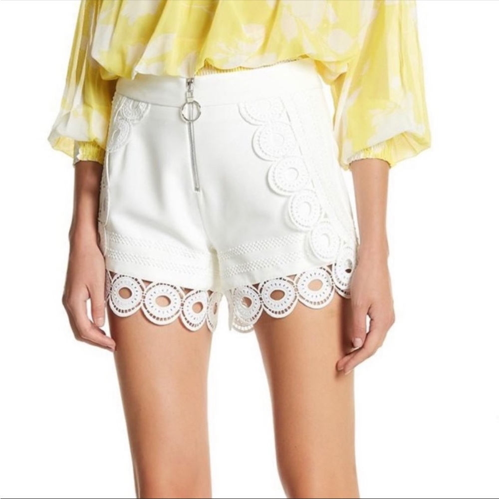 Gracia White Cutout Lace Trim Women's Shorts